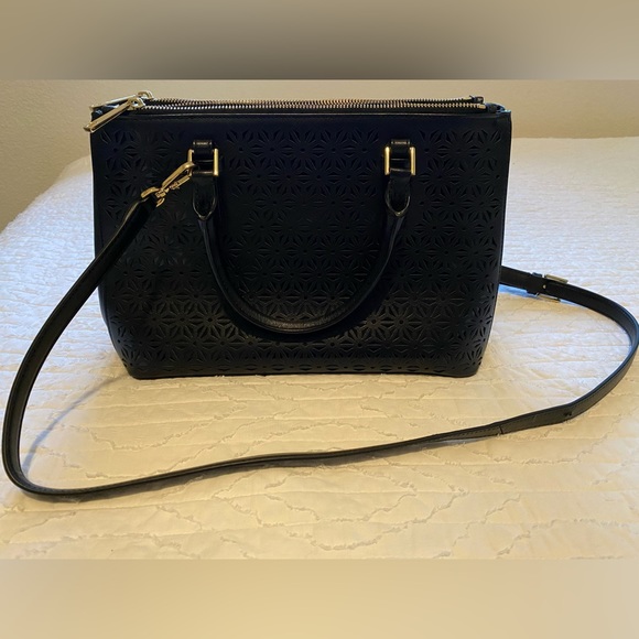 Tory Burch Multifunctional Purse - Picture 7 of 7